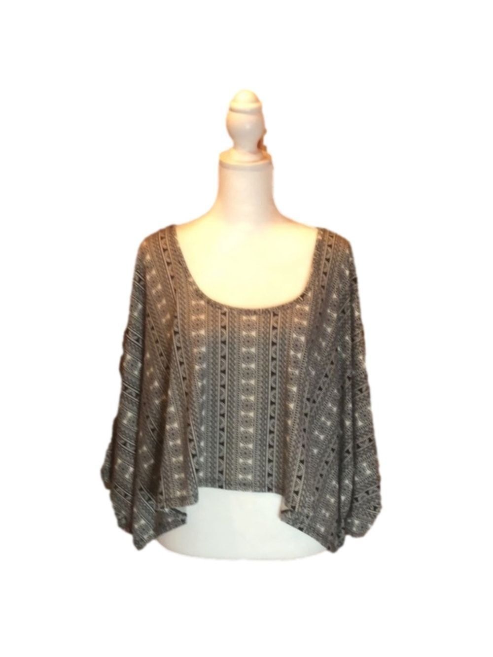 MATERIAL GIRL Vibrant Fun Print Crop Top! Size XS